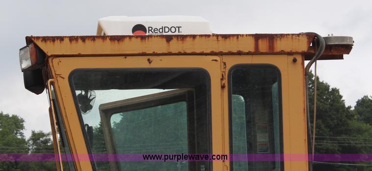 image for item H6720 1989 Champion 720A articulated motor grader