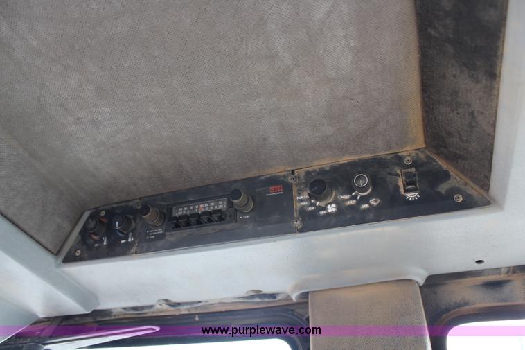 image for item H6721 1985 Case IH 3594 MFWD tractor