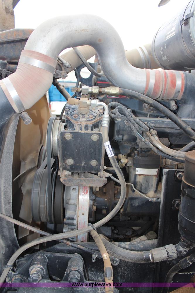 image for item H6722 1992 Kenworth T800 fuel lube truck