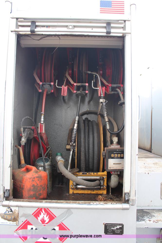 image for item H6722 1992 Kenworth T800 fuel lube truck