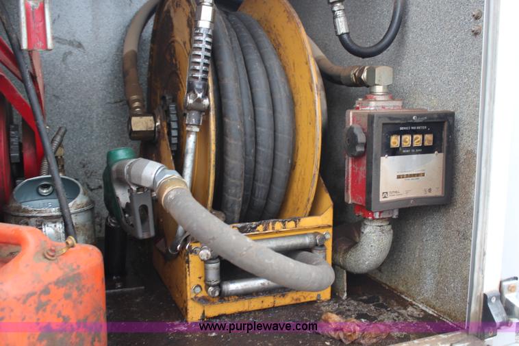 image for item H6722 1992 Kenworth T800 fuel lube truck