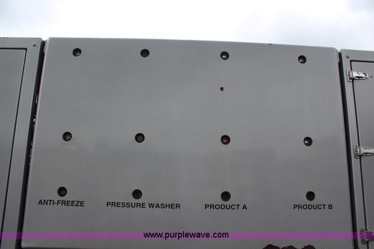 image for item H6722 1992 Kenworth T800 fuel lube truck