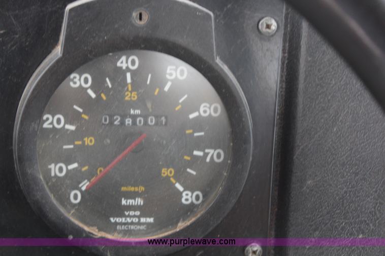 image for item H6723 1995 Volvo BMA35 articulated haul truck