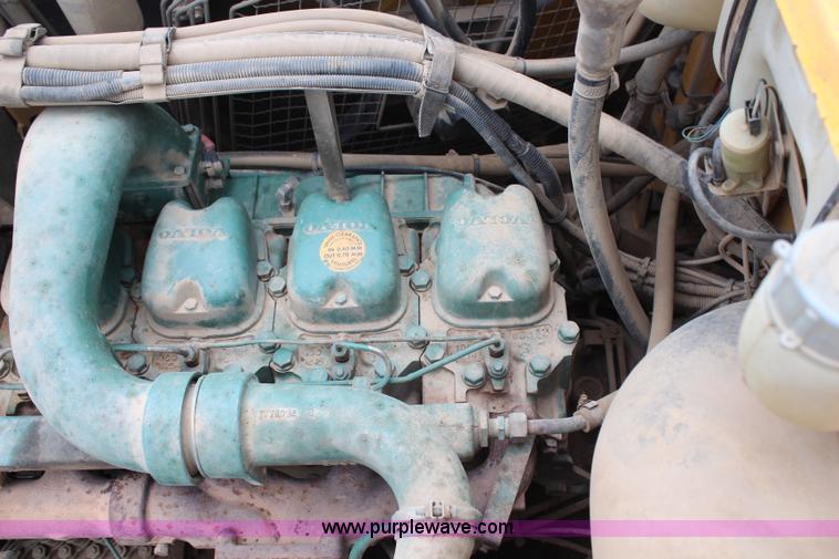 image for item H6723 1995 Volvo BMA35 articulated haul truck