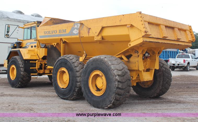 image for item H6724 1995 Volvo BMA35 articulated haul truck