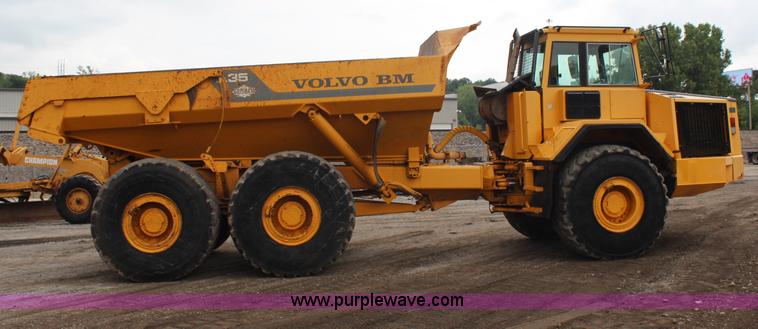 image for item H6724 1995 Volvo BMA35 articulated haul truck