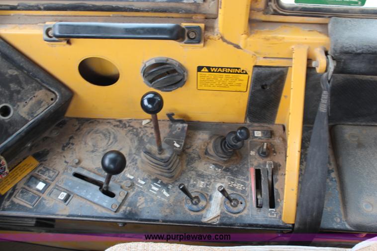 image for item H6724 1995 Volvo BMA35 articulated haul truck