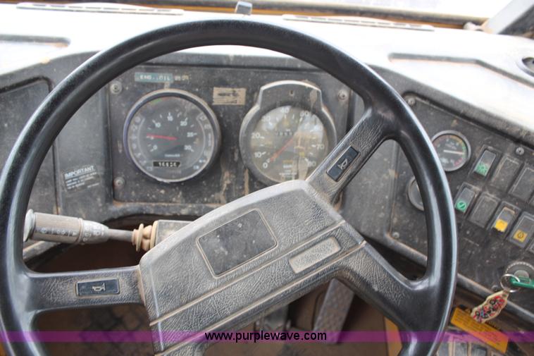 image for item H6724 1995 Volvo BMA35 articulated haul truck