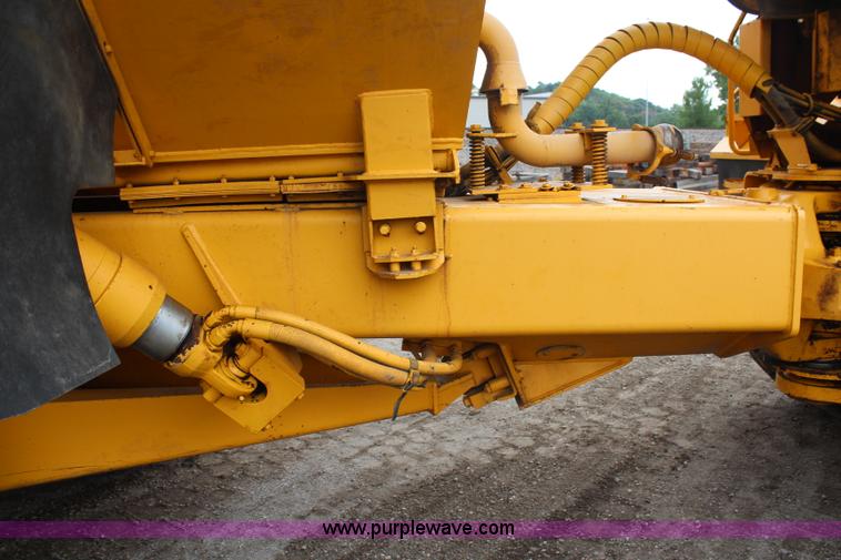 image for item H6724 1995 Volvo BMA35 articulated haul truck