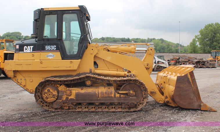 image for item H6726 2002 Caterpillar 963C track loader
