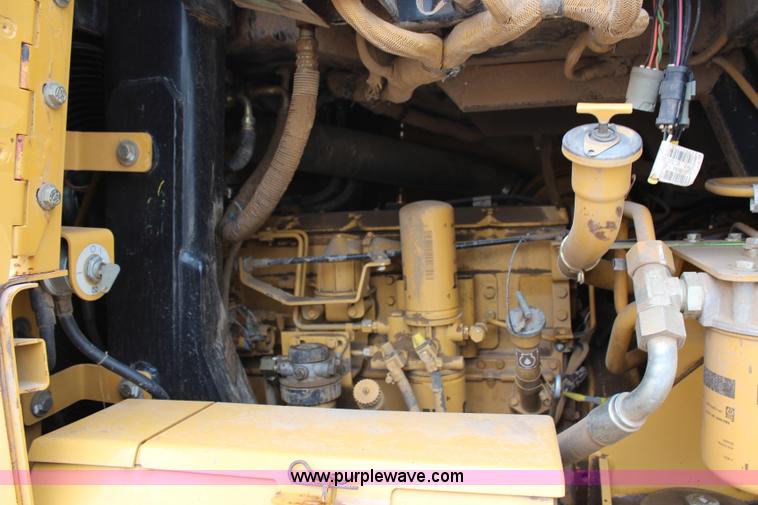 image for item H6726 2002 Caterpillar 963C track loader