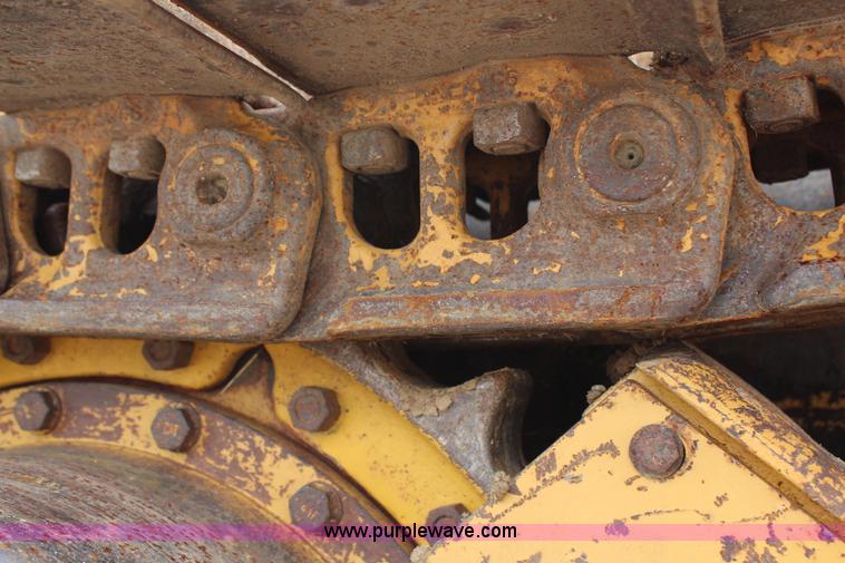 image for item H6726 2002 Caterpillar 963C track loader