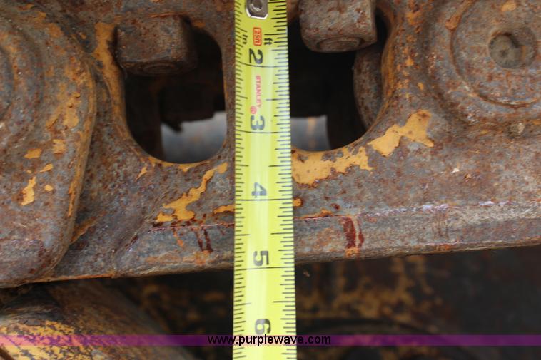 image for item H6726 2002 Caterpillar 963C track loader