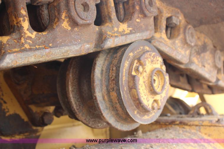 image for item H6726 2002 Caterpillar 963C track loader