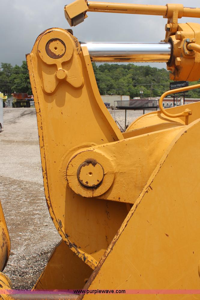 image for item H6726 2002 Caterpillar 963C track loader