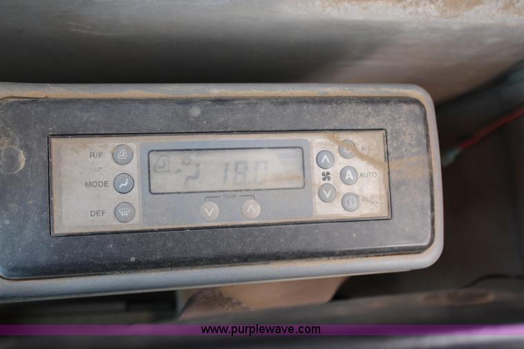 image for item H6727 2004 Link-Belt 330 LX excavator