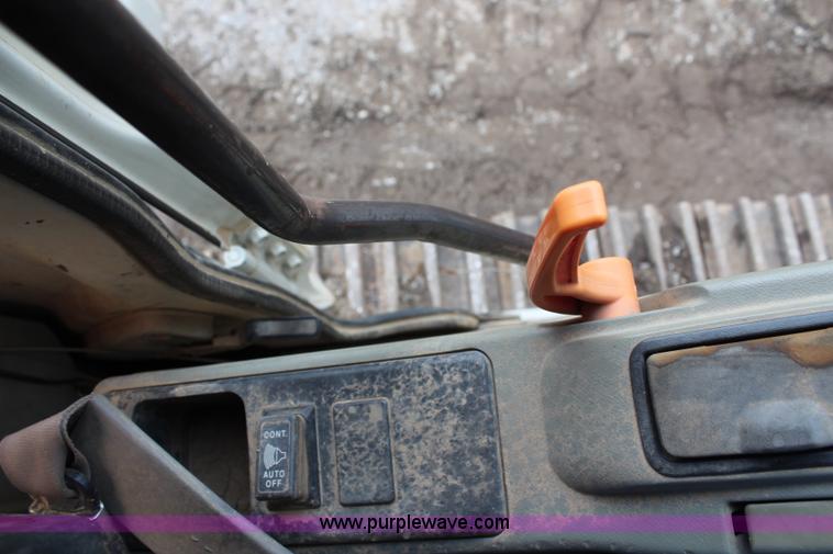 image for item H6727 2004 Link-Belt 330 LX excavator