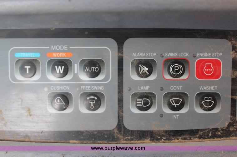 image for item H6727 2004 Link-Belt 330 LX excavator