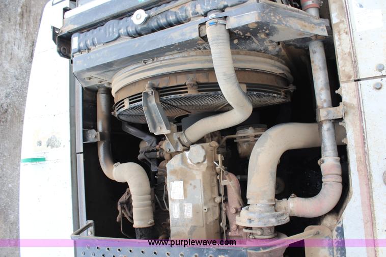 image for item H6727 2004 Link-Belt 330 LX excavator