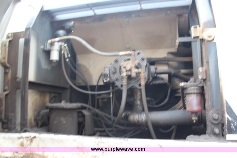 image for item H6727 2004 Link-Belt 330 LX excavator