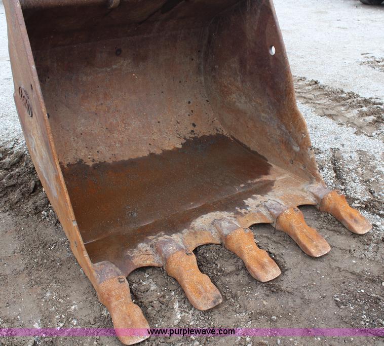 image for item H6727 2004 Link-Belt 330 LX excavator