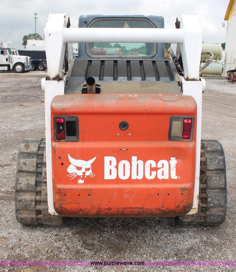image for item H6728 2005 Bobcat T300 track skid steer