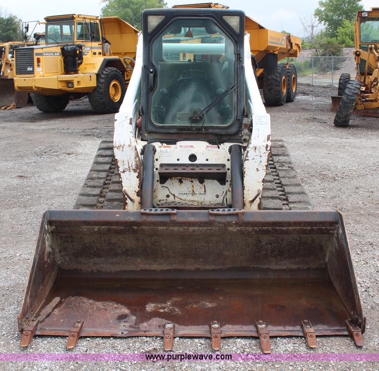 image for item H6728 2005 Bobcat T300 track skid steer