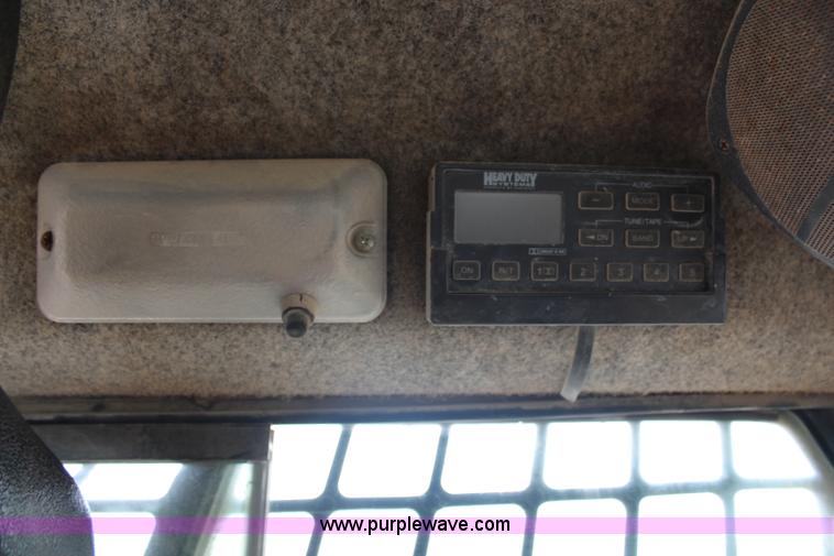 image for item H6728 2005 Bobcat T300 track skid steer