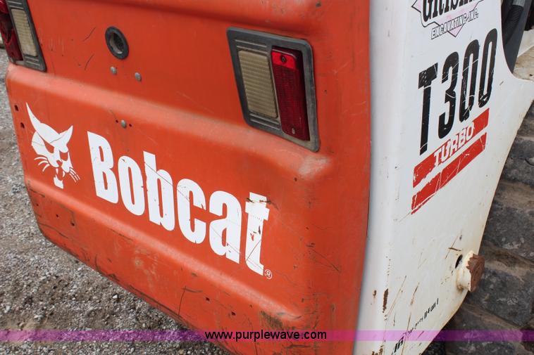 image for item H6728 2005 Bobcat T300 track skid steer