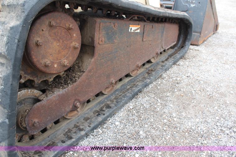 image for item H6728 2005 Bobcat T300 track skid steer