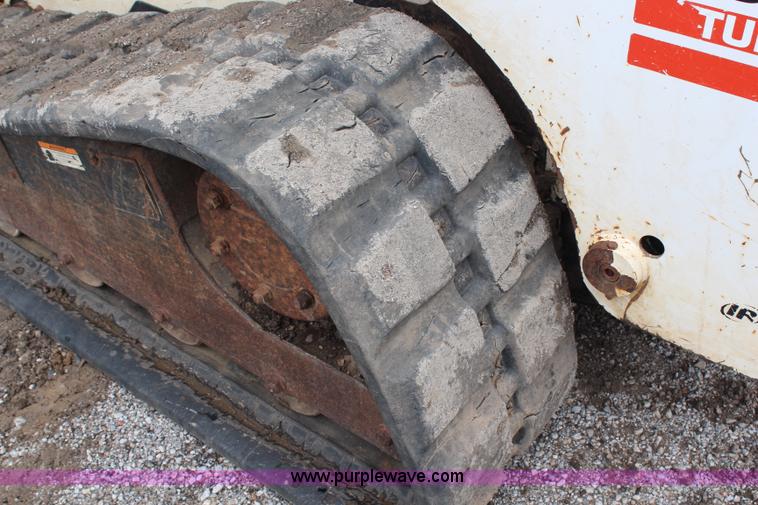 image for item H6728 2005 Bobcat T300 track skid steer