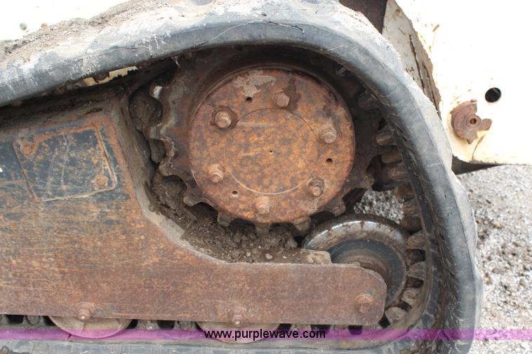 image for item H6728 2005 Bobcat T300 track skid steer