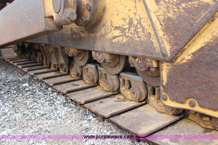 image for item H6739 1998 Caterpillar D6R XL dozer