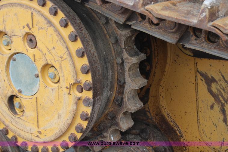 image for item H6739 1998 Caterpillar D6R XL dozer