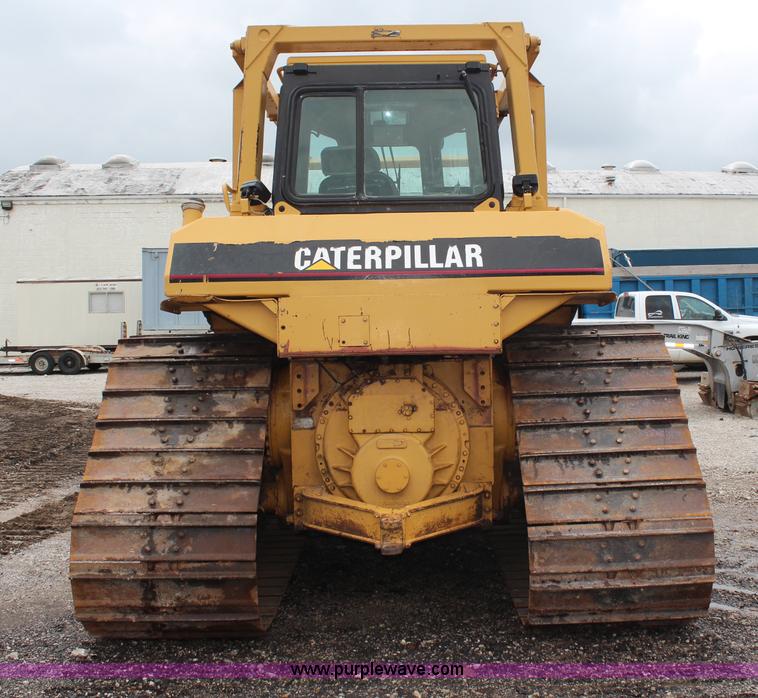 image for item H6743 1992 Caterpillar D6H LGP Series II dozer