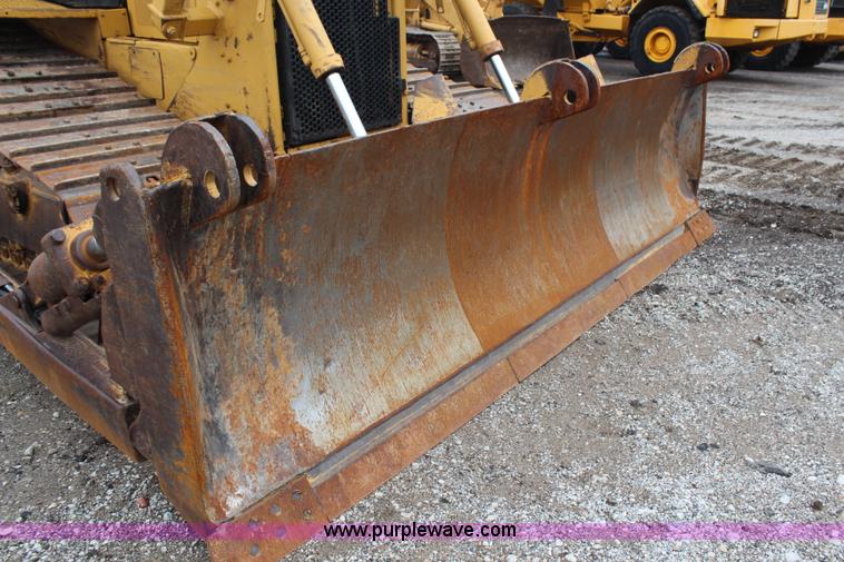 image for item H6743 1992 Caterpillar D6H LGP Series II dozer