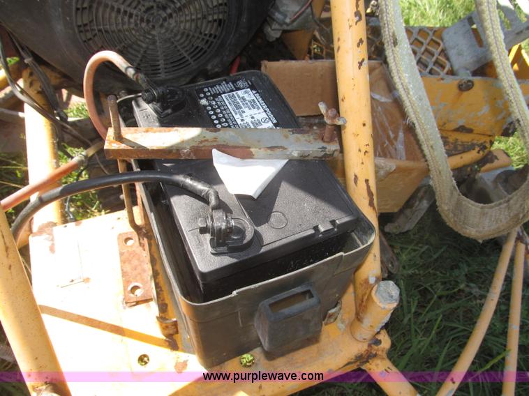 image for item AE9461 Dynapac B684HUST6SL ride on 44" power trowel