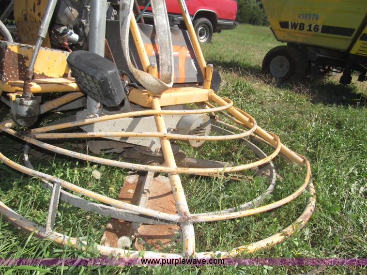 image for item AE9461 Dynapac B684HUST6SL ride on 44" power trowel