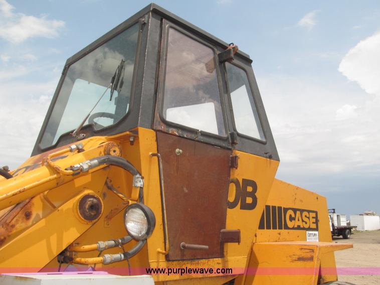 image for item B5496 Case W20B articulated wheel loader