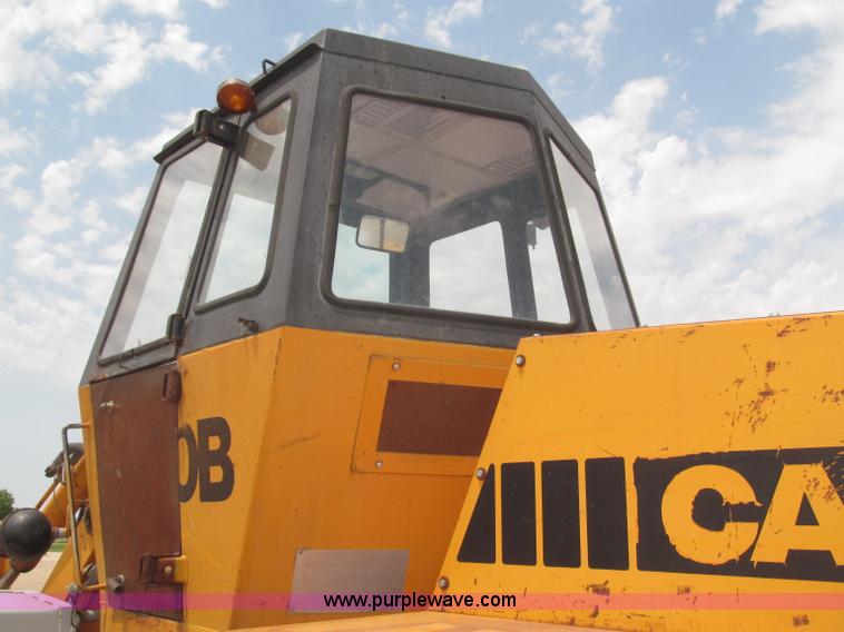 image for item B5496 Case W20B articulated wheel loader