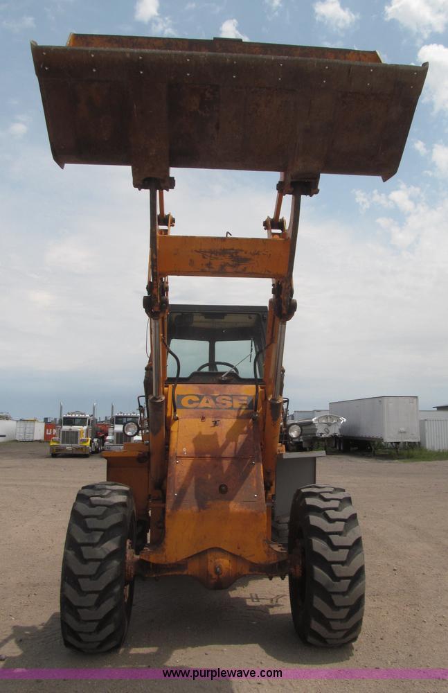 image for item B5496 Case W20B articulated wheel loader
