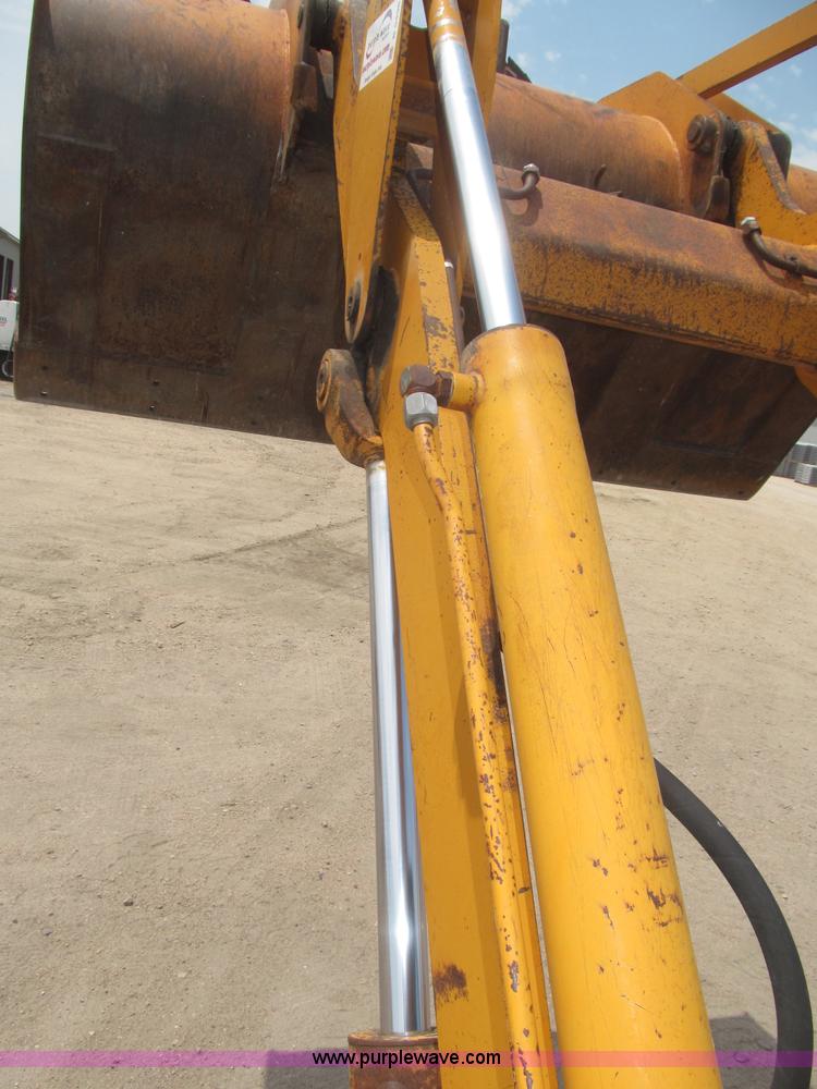 image for item B5496 Case W20B articulated wheel loader