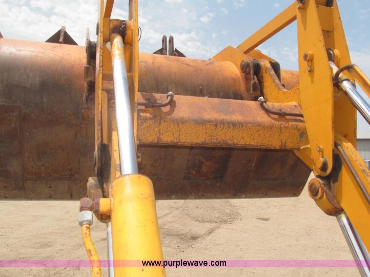 image for item B5496 Case W20B articulated wheel loader