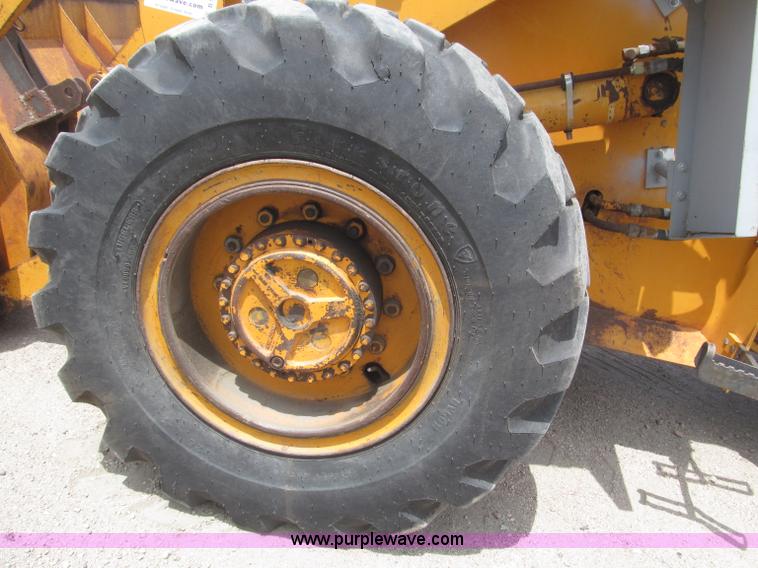 image for item B5496 Case W20B articulated wheel loader