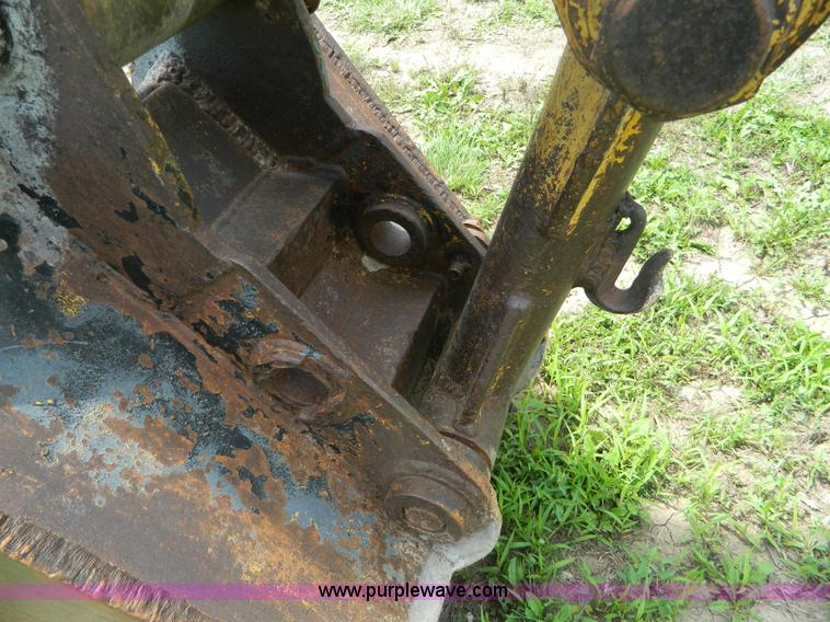 image for item D6020 Massey-Ferguson MF450-S excavator