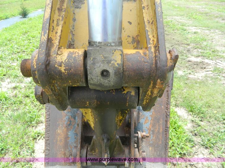 image for item D6020 Massey-Ferguson MF450-S excavator