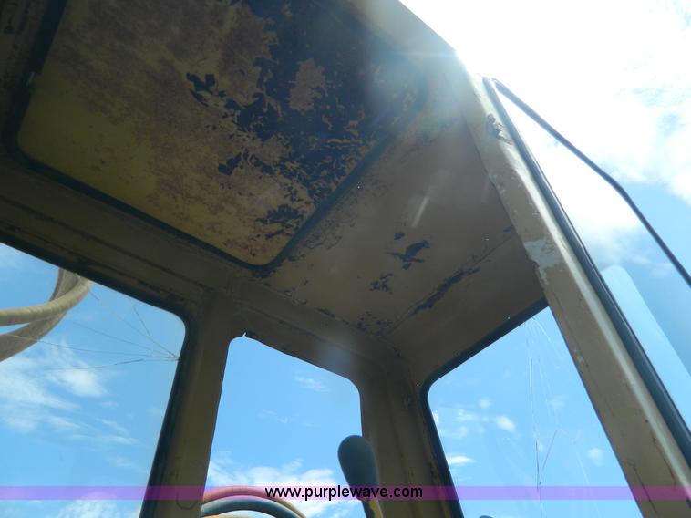 image for item D6020 Massey-Ferguson MF450-S excavator