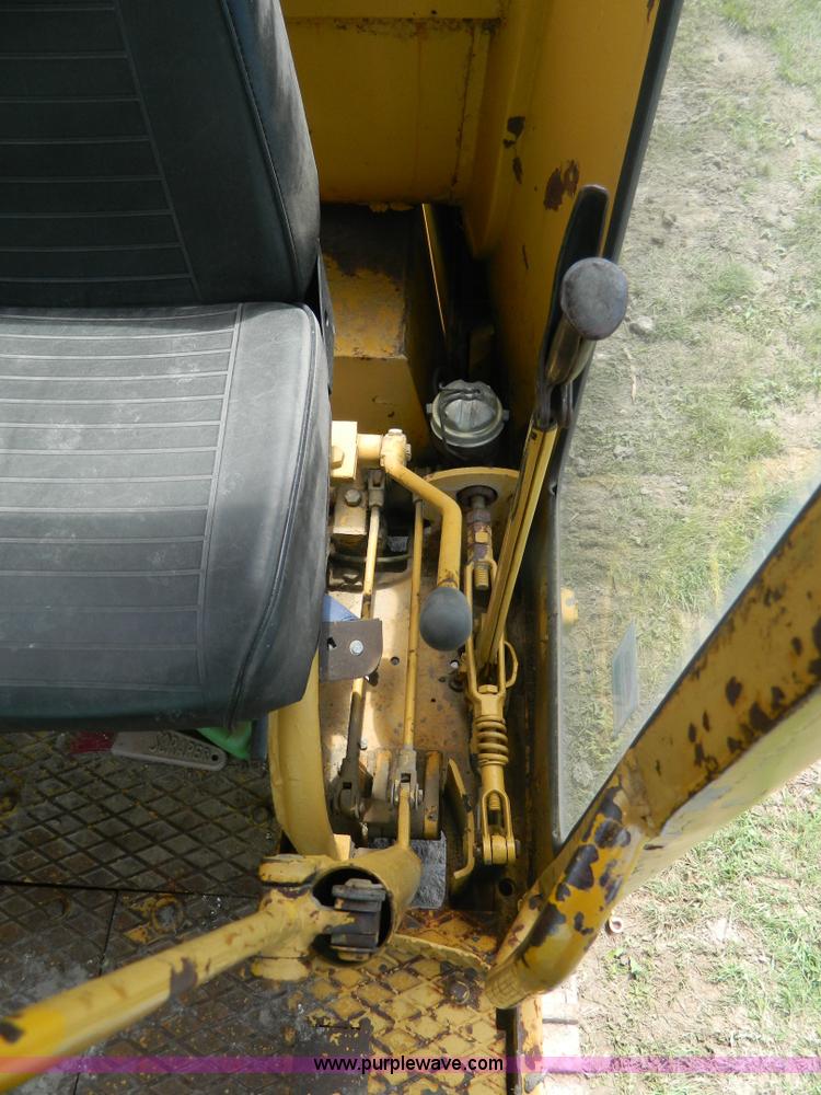 image for item D6020 Massey-Ferguson MF450-S excavator