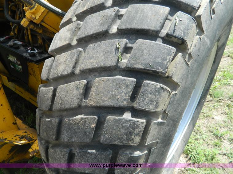 image for item D6021 International 7000 forklift