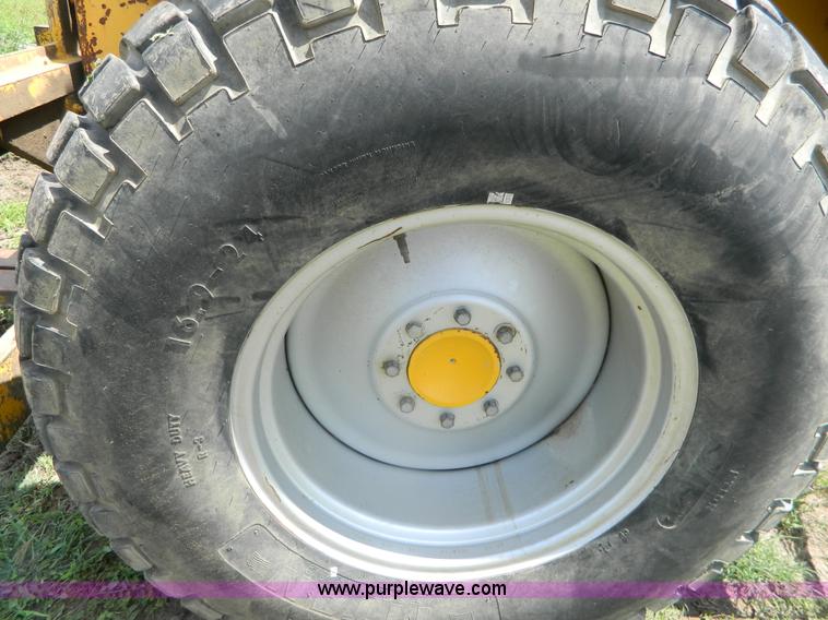 image for item D6021 International 7000 forklift